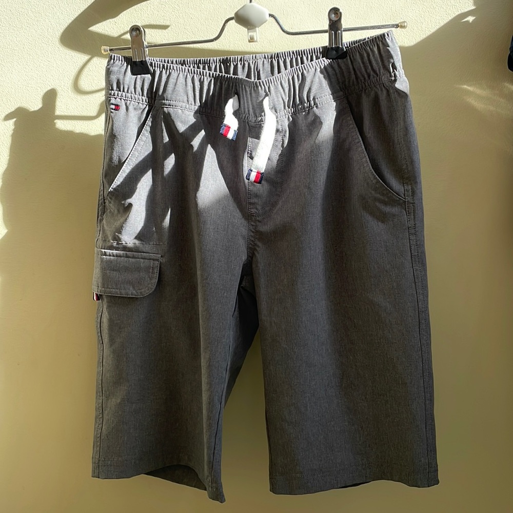 Boys Tommy Hilfiger shorts size 16/18